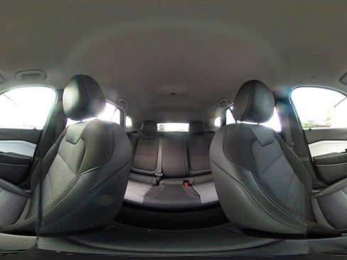 Used 2025 Chevrolet Trax LT image 40