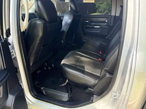 Used 2015 RAM 1500 Laramie w/ Convenience Group AWD/4WD image 16