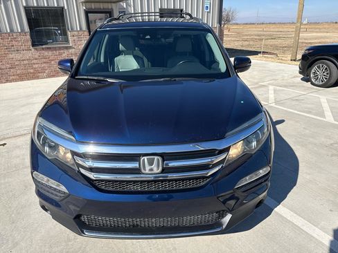 Used 2016 Honda Pilot Elite image 4