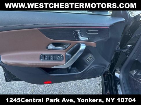 Used 2022 Mercedes-Benz CLA 250 4MATIC image 28