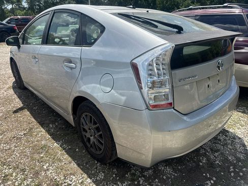 Used 2010 Toyota Prius Two FWD image 3