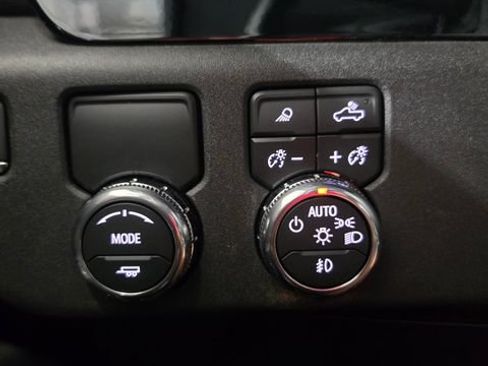 Used 2026 GMC Sierra 1500 SLT RWD image 37
