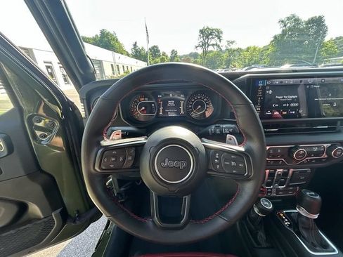 Used 2024 Jeep Wrangler Unlimited Rubicon 392 AWD/4WD image 18