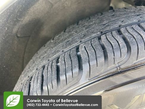 Used 2024 Chevrolet Equinox LT image 27