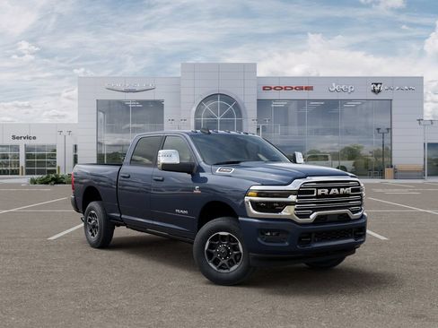 New 2026 RAM 2500 Laramie AWD/4WD image 5