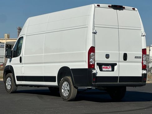 New 2026 RAM ProMaster 3500 w/ Quick Order Package 22G SLT image 5