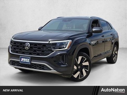 Used 2024 Volkswagen Atlas Cross Sport SE image 1