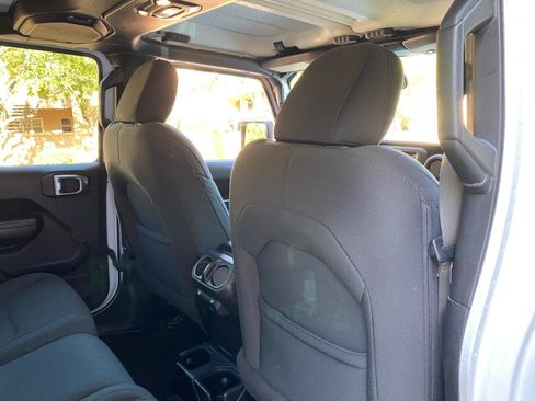 Used 2021 Jeep Gladiator Sport AWD/4WD image 37