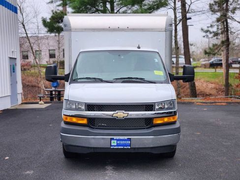 Used 2022 Chevrolet Express 3500 w/ Power Convenience Package RWD image 8