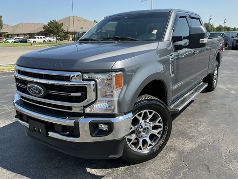 Used 2022 Ford F250 Lariat w/ Lariat Value Package image 4