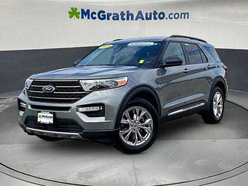 Used 2020 Ford Explorer XLT w/ Equipment Group 202A AWD/4WD image 3