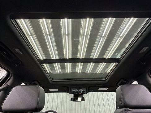 Used 2026 GMC Yukon Denali w/ Sun & Power Step Package AWD/4WD image 44