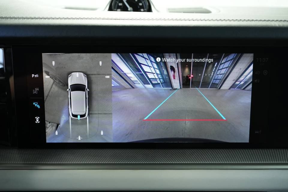 Certified 2026 Porsche Cayenne AWD/4WD image 21