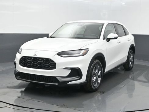 Certified 2026 Honda HR-V LX image 7