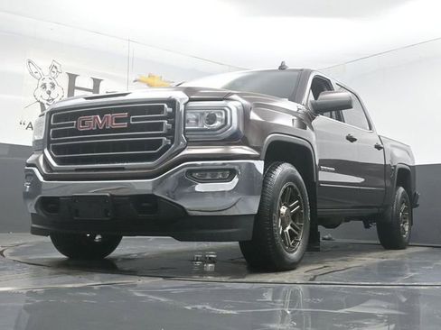Used 2016 GMC Sierra 1500 SLE w/ SLE Value Package image 4