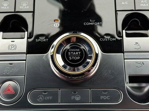 Used 2021 Bentley Continental GT image 40