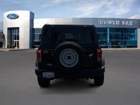 Certified 2022 Ford Bronco 4-Door AWD/4WD image 4