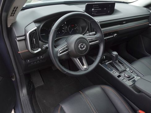 Used 2025 MAZDA CX-50 AWD 2.5 Hybrid w/ Premium Pkg image 9