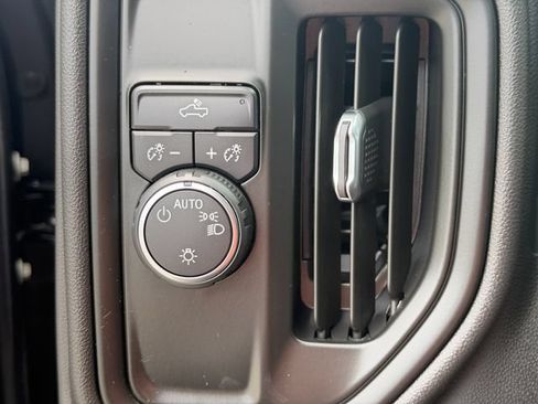 Used 2022 Chevrolet Silverado 1500 Custom w/ Safety Confidence Package RWD image 29