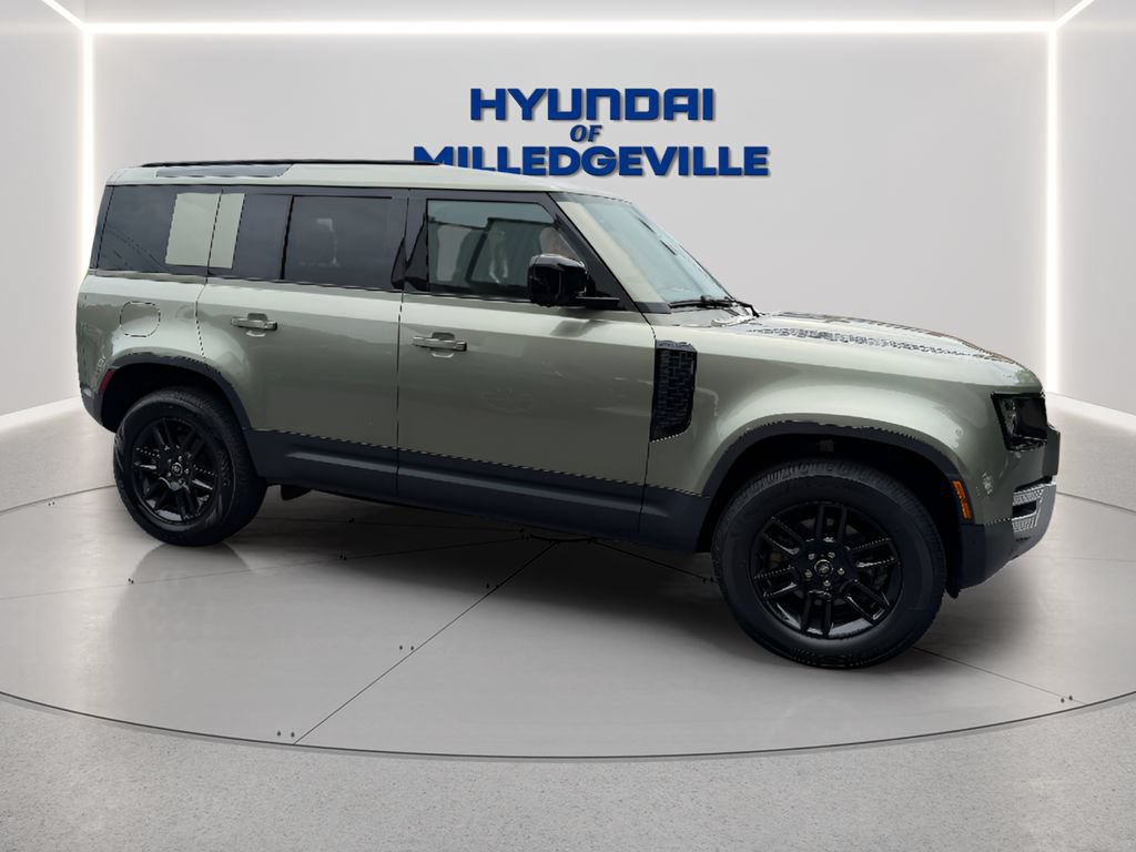 Used 2025 Land Rover Defender 110 S AWD/4WD image 7