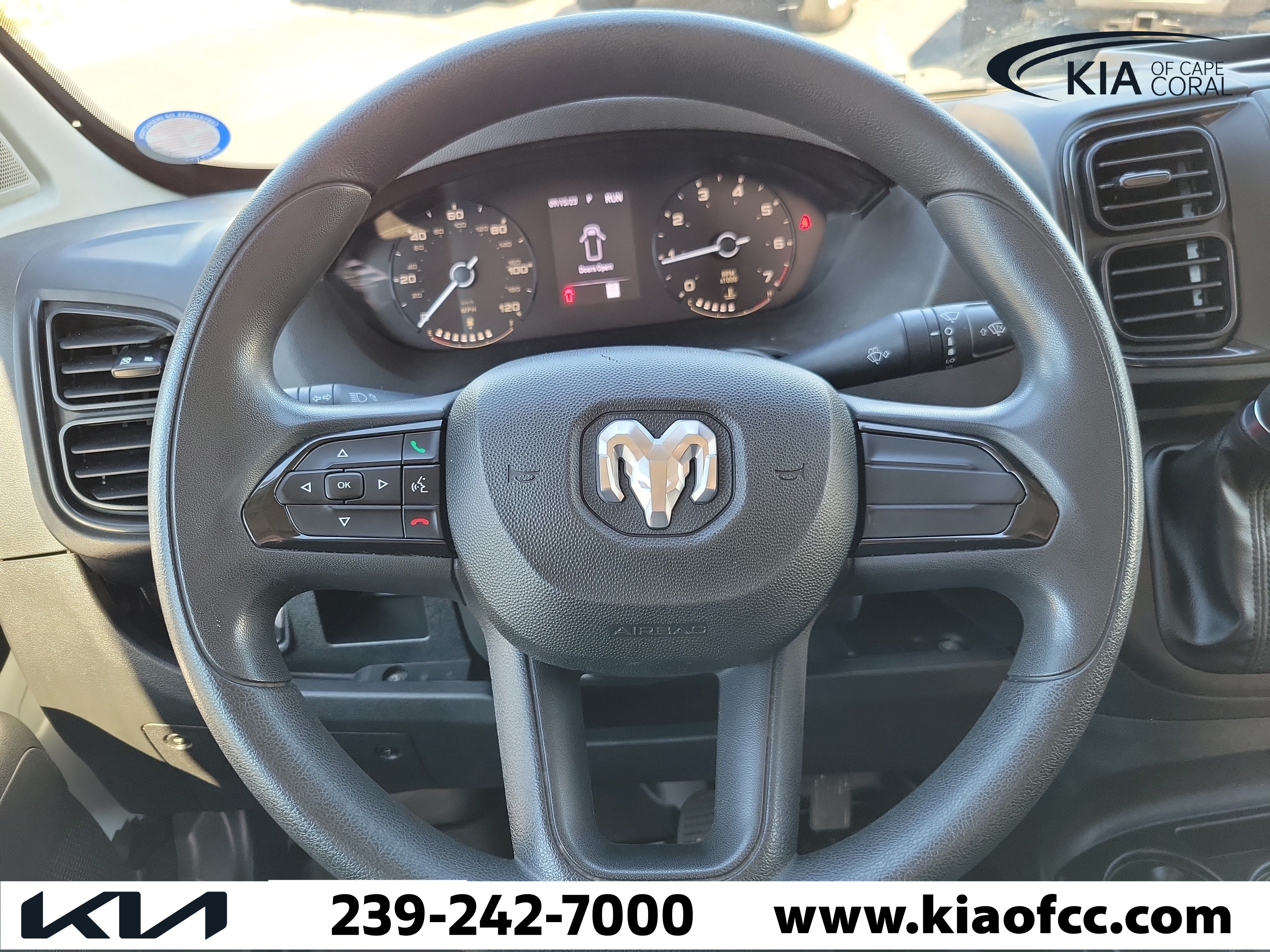 Used 2023 RAM ProMaster 2500 FWD image 26