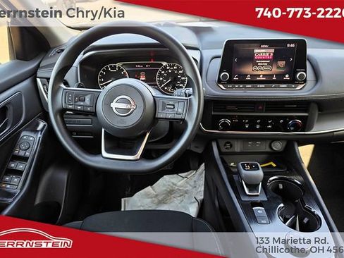 Used 2024 Nissan Rogue S AWD/4WD image 6
