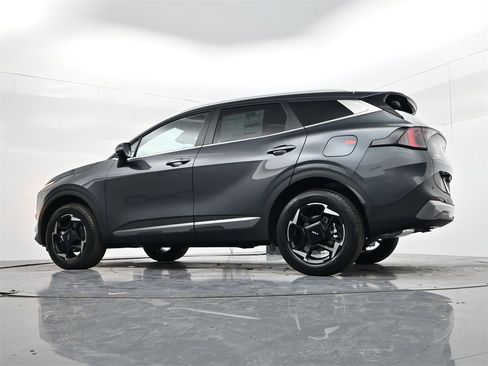 New 2026 Kia Sportage EX image 38