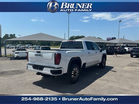 New 2025 GMC Sierra 2500 Denali Ultimate image 4