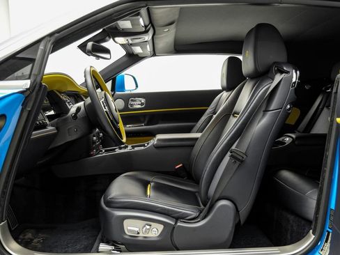 Used 2021 Rolls-Royce Dawn RWD image 10