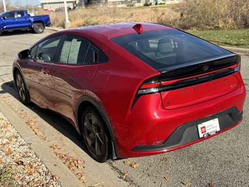 Certified 2023 Toyota Prius LE image 39