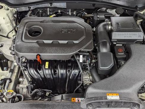 Used 2018 Kia Optima LX image 29