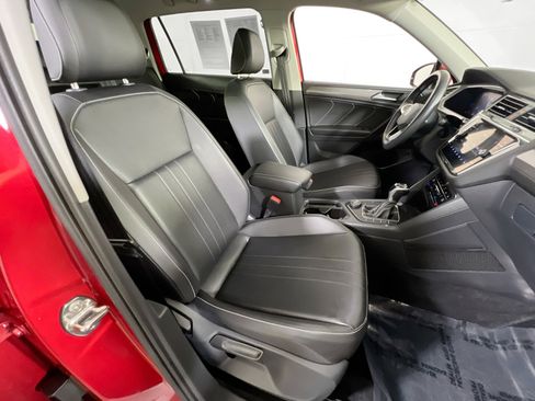 Used 2022 Volkswagen Tiguan SE image 27