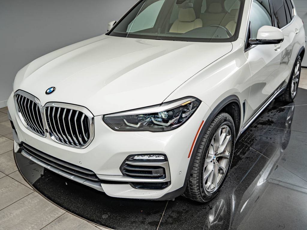 Used 2021 BMW X5 xDrive40i w/ Convenience Package AWD/4WD image 14