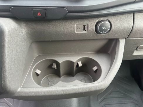 Used 2022 Ford Transit 250 Low Roof AWD image 25