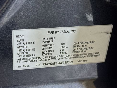 Used 2022 Tesla Model Y Long Range AWD/4WD image 40