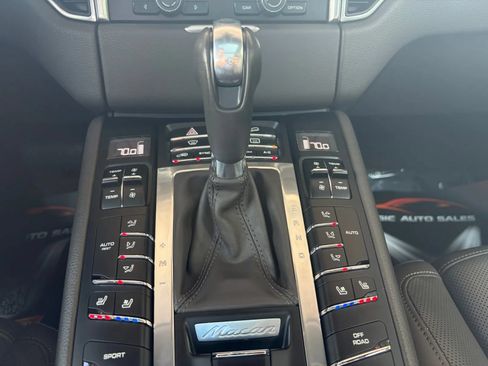 Used 2016 Porsche Macan S AWD/4WD image 26