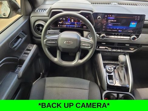 Used 2024 Chevrolet Colorado Trail Boss w/ Technology Package AWD/4WD image 12