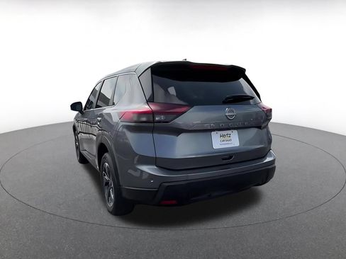Used 2025 Nissan Rogue SV FWD image 11