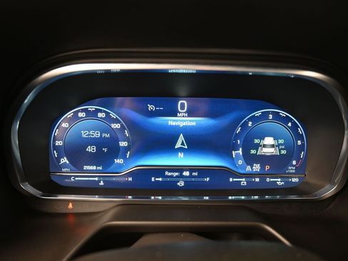 Used 2023 Chevrolet Tahoe Z71 w/ Luxury Package image 35