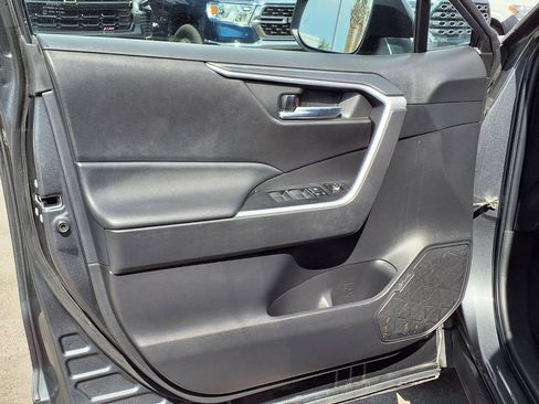 Used 2023 Toyota RAV4 XLE AWD/4WD image 26