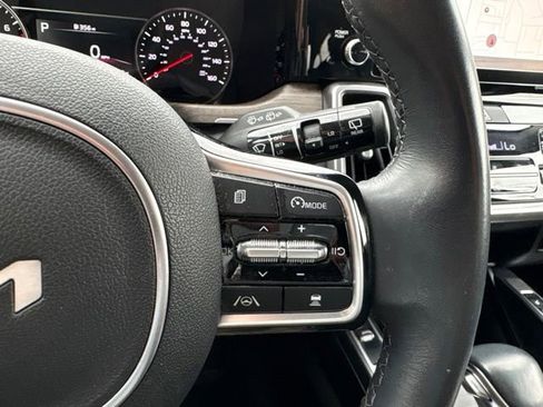 Certified 2023 Kia Sorento X-Line EX AWD/4WD image 19