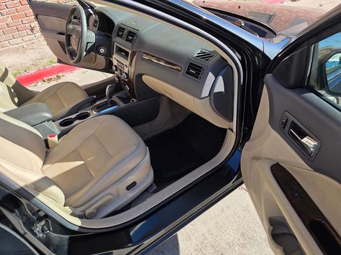 Used 2010 Ford Fusion SEL image 9