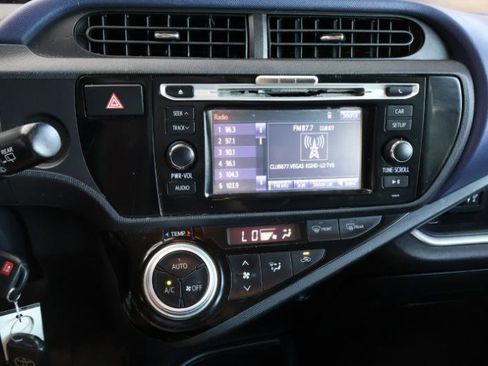 Used 2017 Toyota Prius C Two image 18