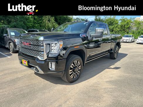 Used 2022 GMC Sierra 3500 Denali w/ Denali Black Diamond Edition AWD/4WD image 1