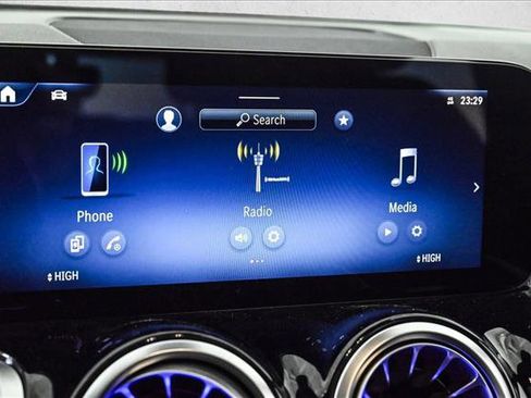 New 2026 Mercedes-Benz GLB 250 4MATIC image 14