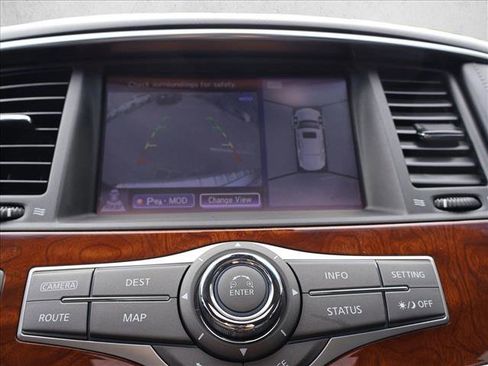 Used 2017 INFINITI QX80 4WD w/ Deluxe Technology Package image 19