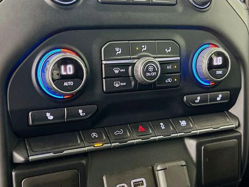 Used 2020 Chevrolet Silverado 1500 RST w/ All-Star Edition image 16