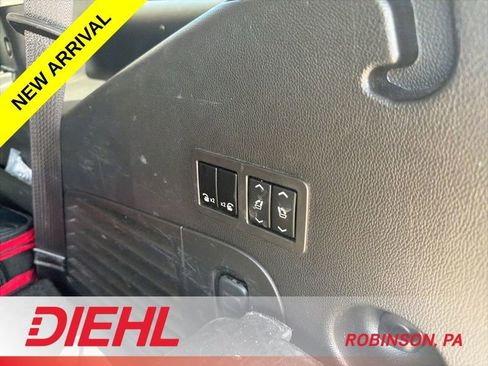 Used 2016 Chevrolet Tahoe LTZ AWD/4WD image 7