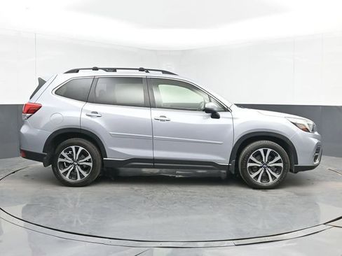 Used 2020 Subaru Forester Limited image 11