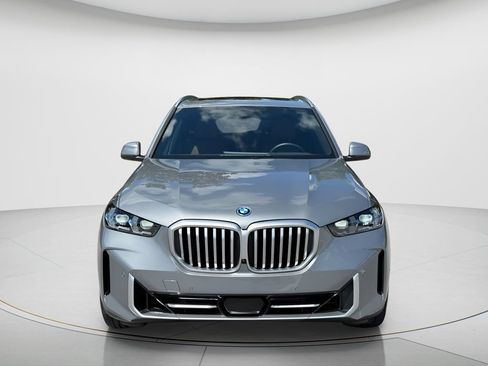 Certified 2026 BMW X5 xDrive50e AWD/4WD image 2